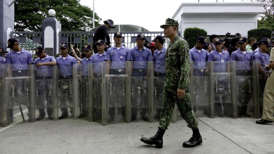 marcos-buried-shrouded-in-secrecy-18-nov-2016-courtesy-epa