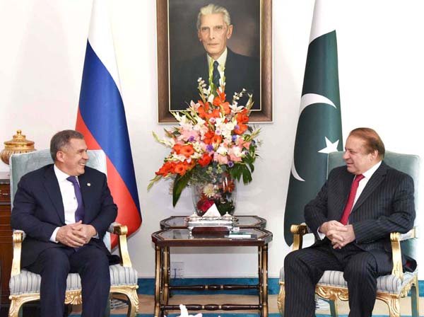 President of Tatarstan meets PM Nawaz Sharif in Islamabad