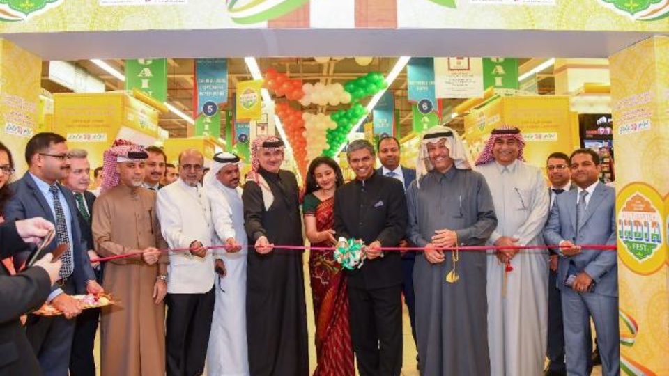 Week Long ‘Ultimate India Fest’ Takes Off in Lulu Outlets