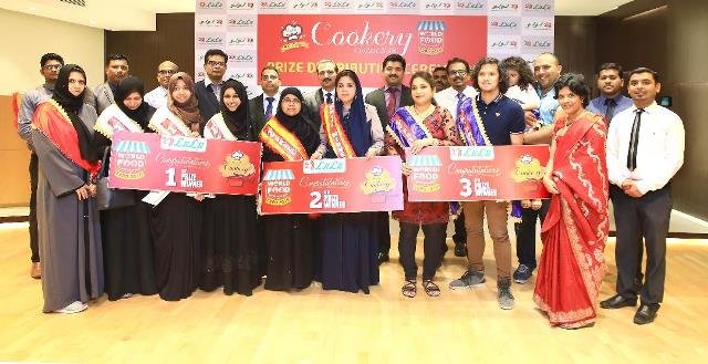 Group of 2018 Cookery winners with Lulu management and judges