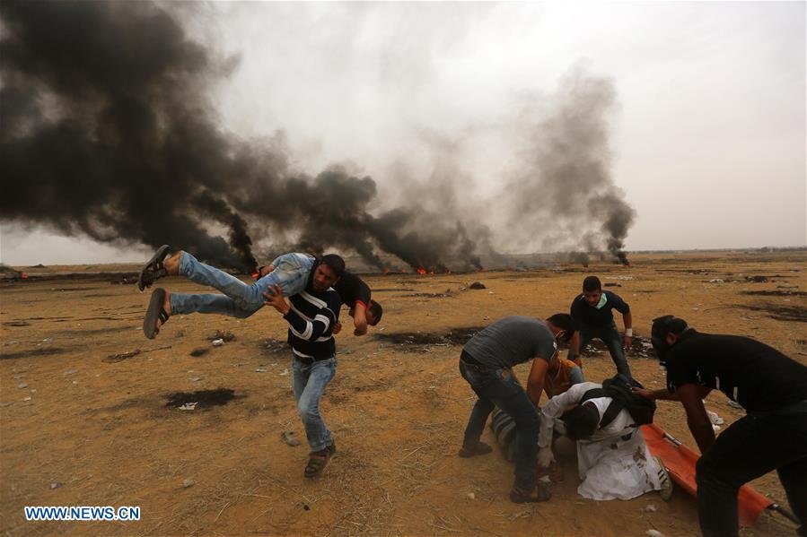 Gaza: Over 1,000 Palestinians Injured in Daylong Clashes with Israeli Soldiers