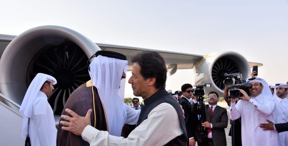 Amir of Qatar Warm Welcomed on Arrival in Islamabad, 21 Guns Salute Accorded, Three MoUs Signed