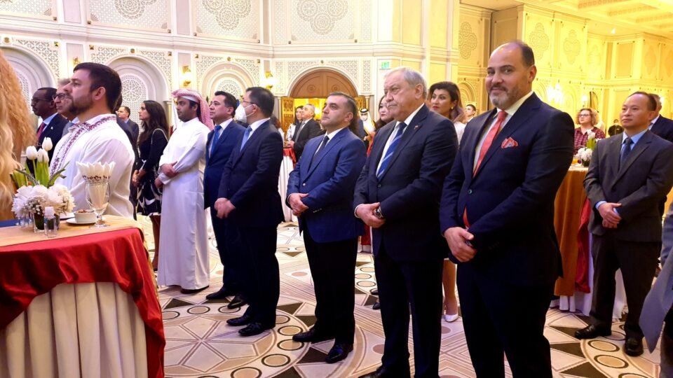 Qatar : Moldovans Mark 30th Independence Day