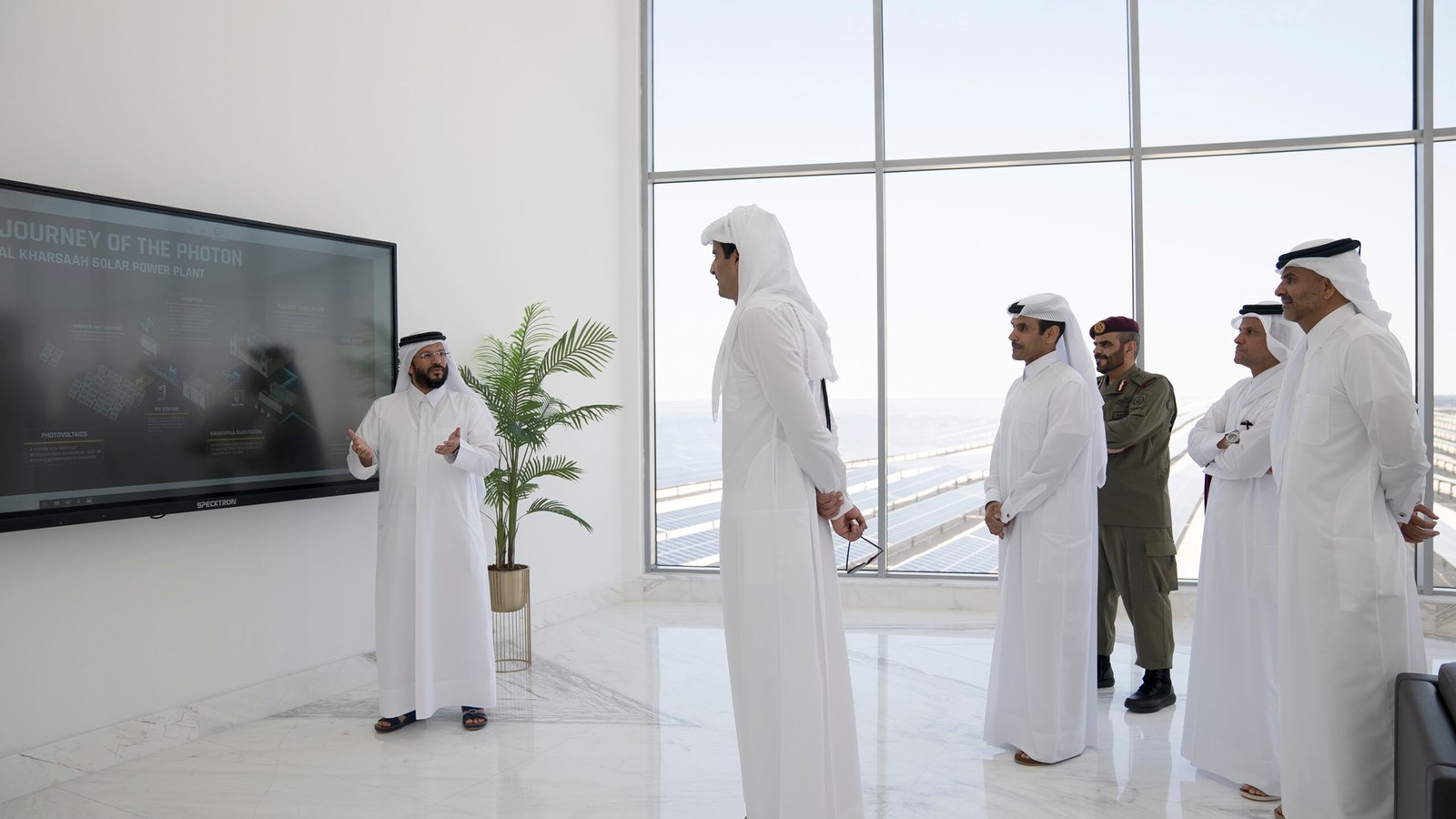 Qatar: Amir Of Qatar Inaugurates Al-Kharsaah Solar Power Plant