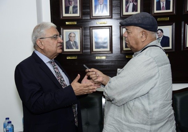 HE Ejaz Ahmad Qureshi (Left) seen with Ashraf Siddiqui
