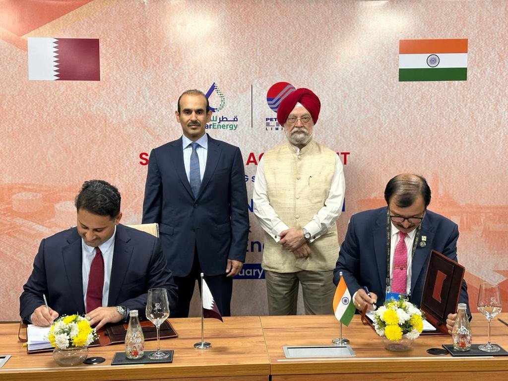 QatarEnergy, Petronet Sign 20-year Agreement to Supply 7.5 MTPA of LNG to India