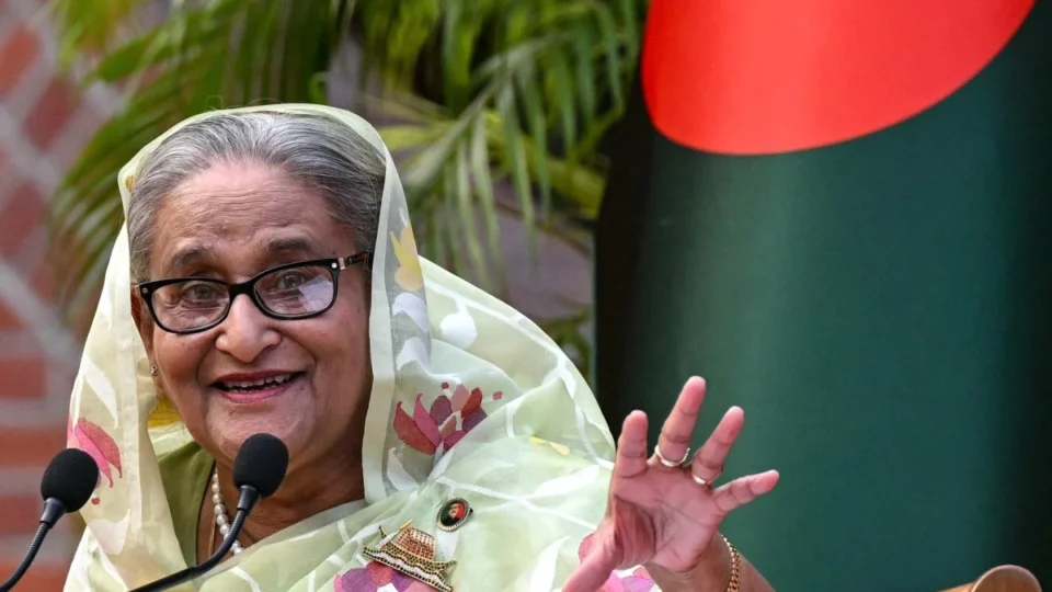 Army Takes Over in Bangladesh; PM Hasina Resigns and Flee; Protesters Smashed Statue of ‘Father of Nation’