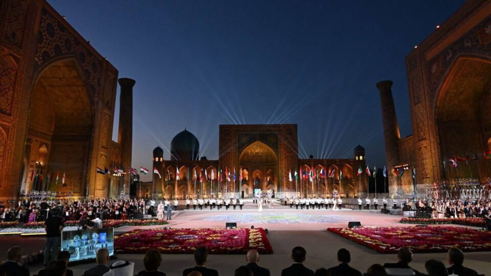 Sharq Taronalari’ Festival Urges World to Embrace Solidarity, Uzbek President