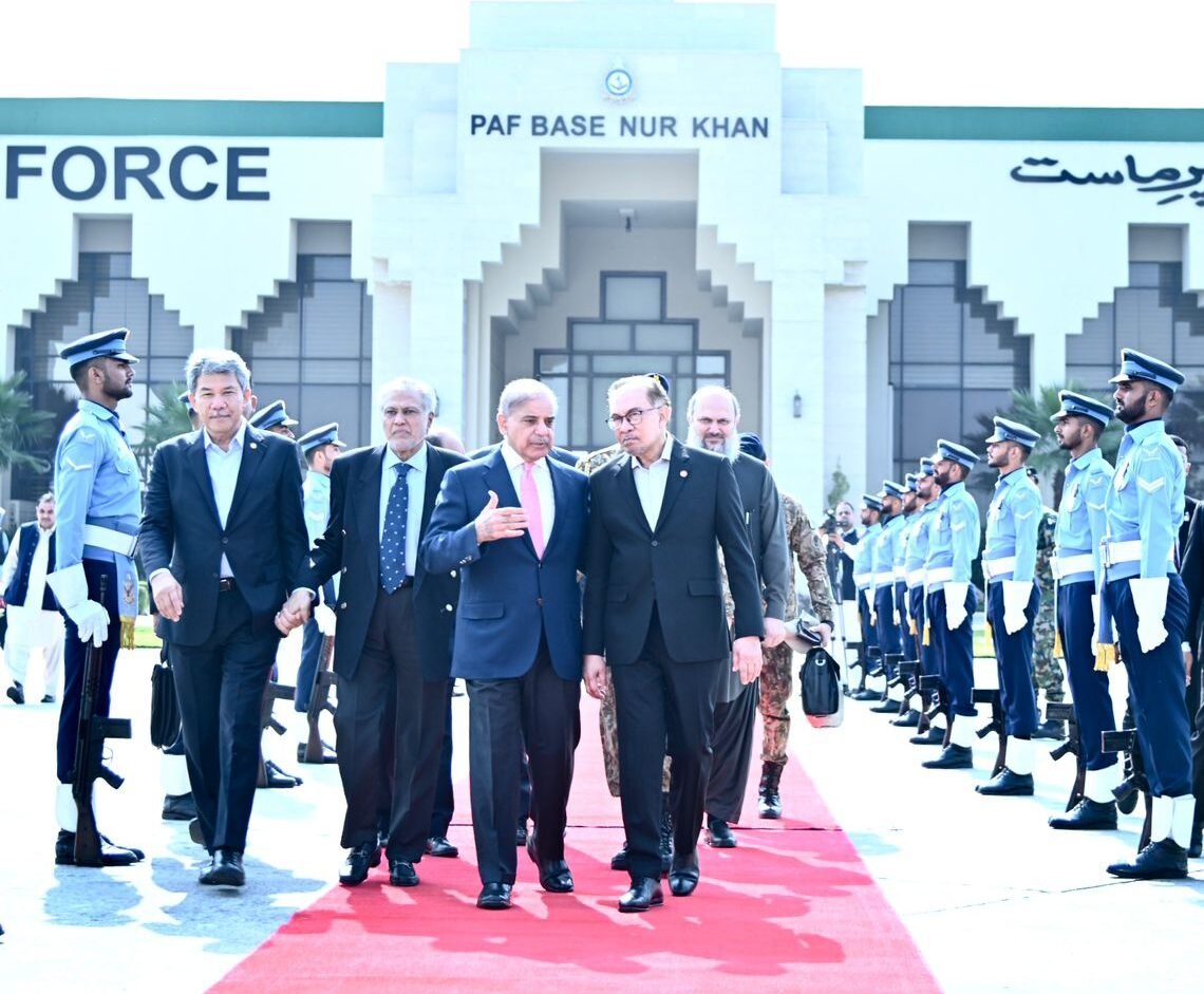 Malaysian PM Anwar Ibrahim Concludes Three-day Visit To Pakistan; Pak-Malaysia Sign Four MoUs